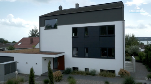 Design-Einfamilienhaus mit See- und Alpensicht